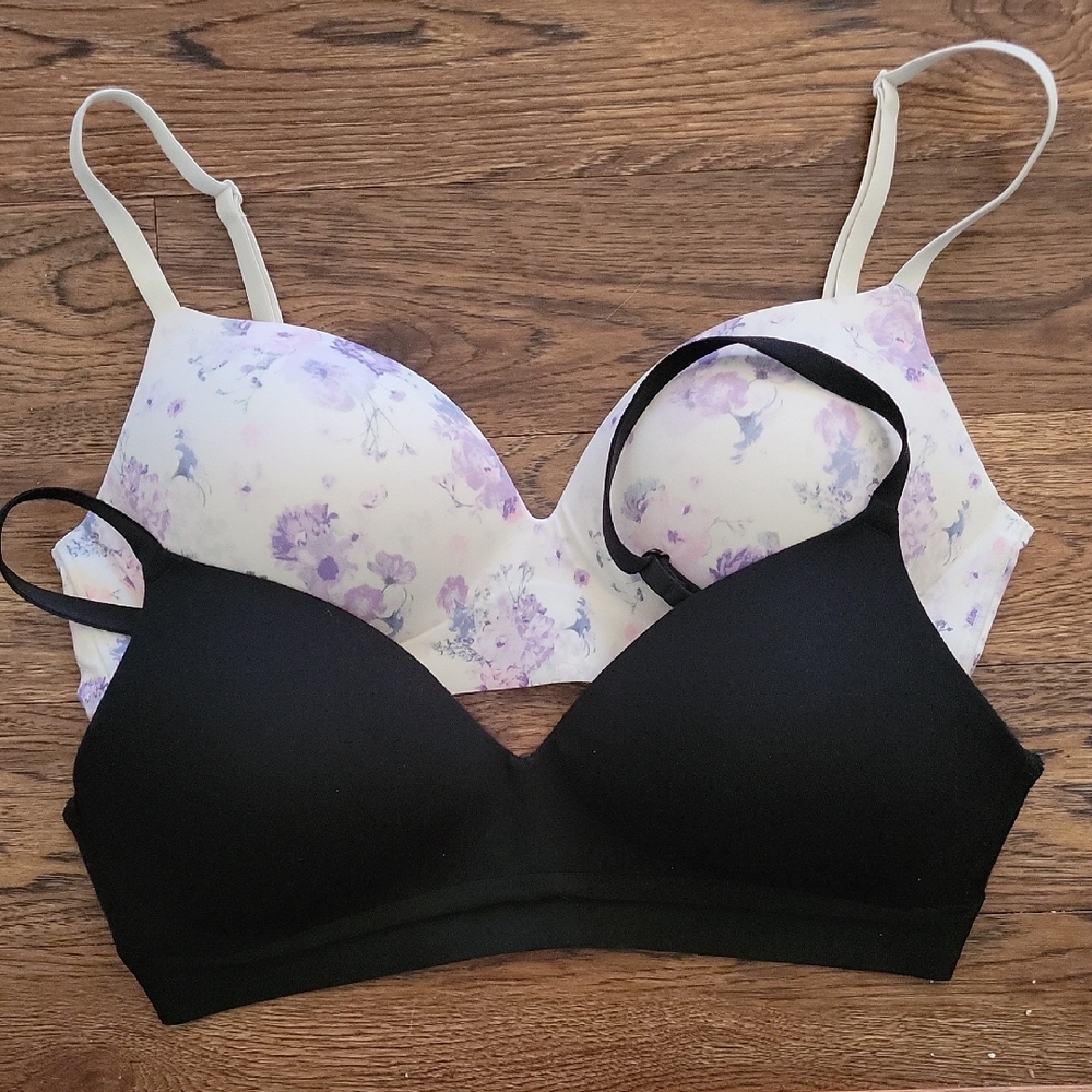 PINK Victoria's Secret Black and Floral Wireless Comfort Bra Set